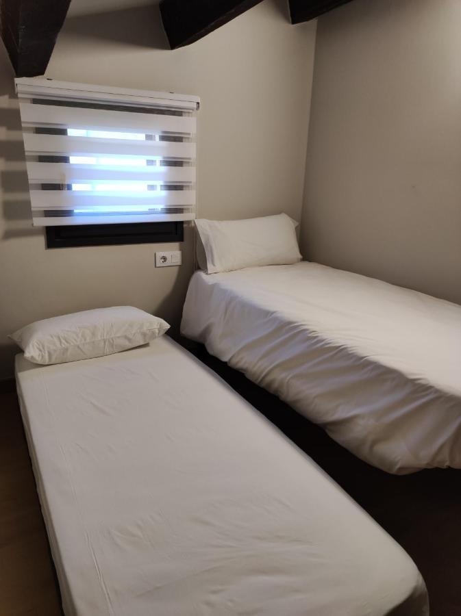 Apt 3 Atic Acollidor Al Centre De Vic - Aptgarbi Екстериор снимка